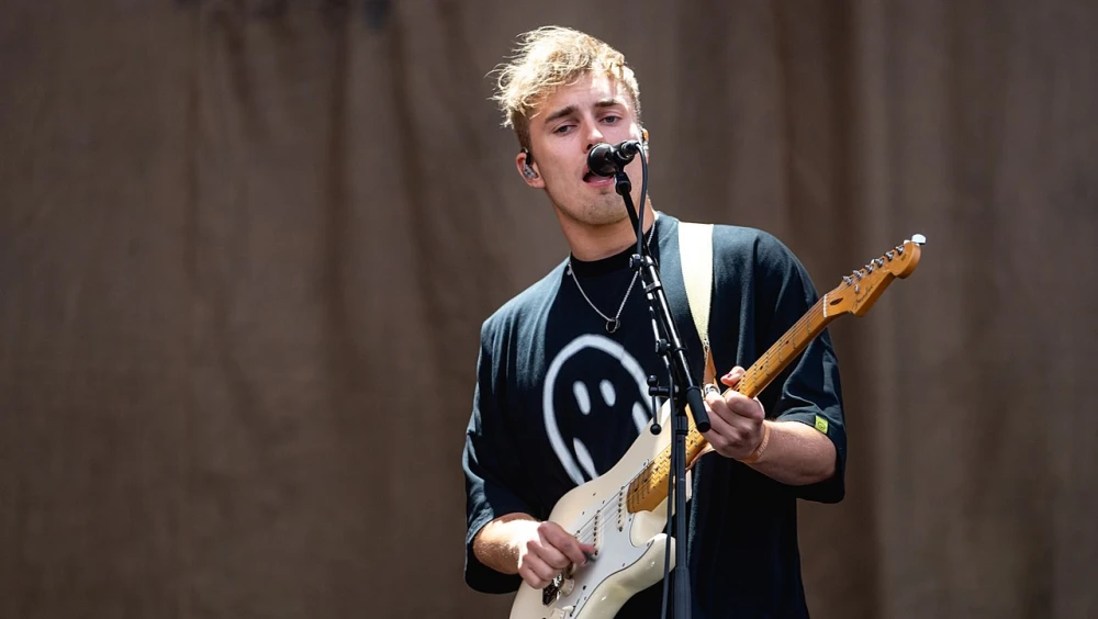 Sam Fender at Boardmaster 2021, Image by Raph_PH, Creative Commons 2.0