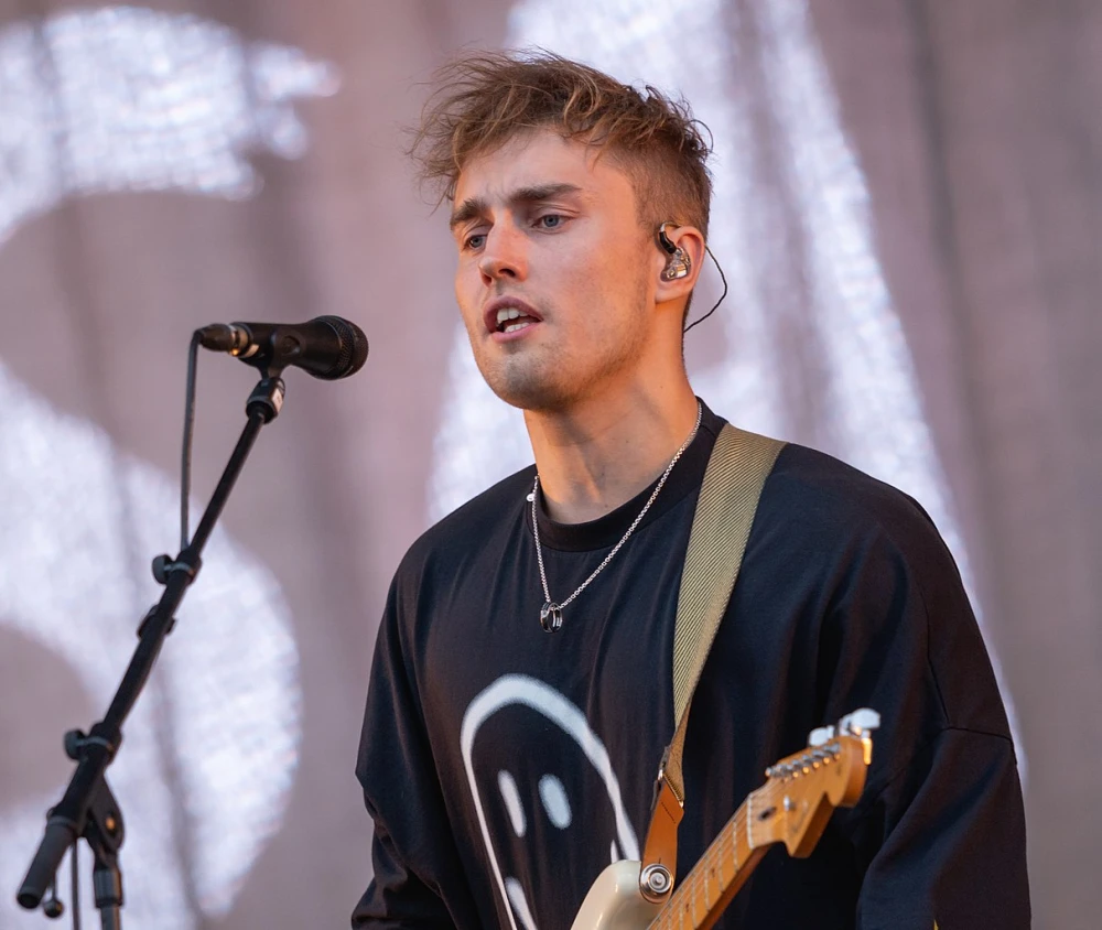 Sam Fender at Boardmaster 2021, Image by Raph_PH, Creative Commons 2.0