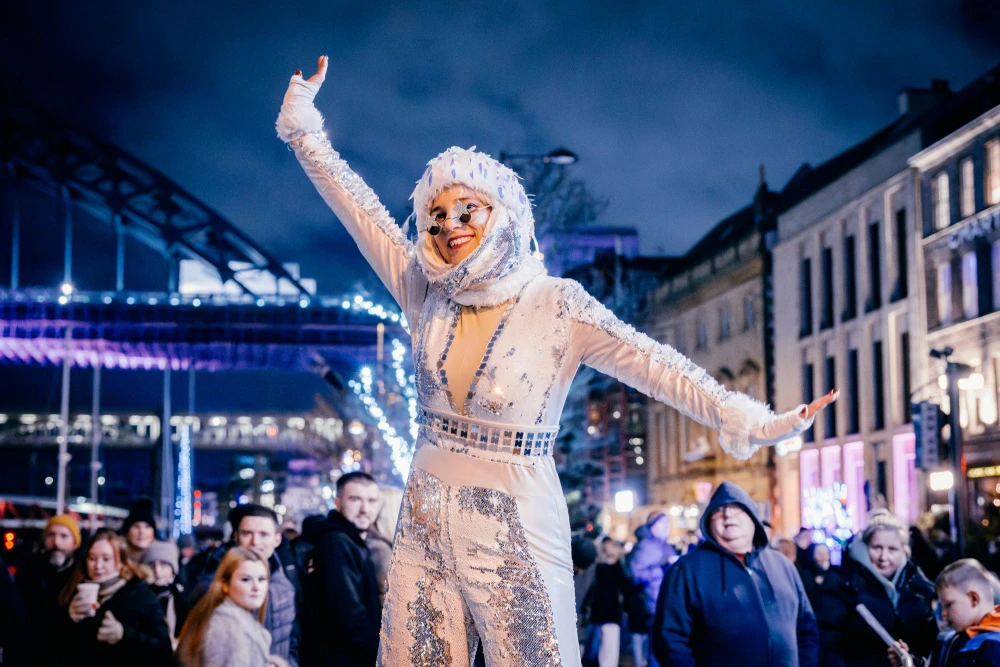 Chronicle Live | Dec 2025 | Happy New Year, Newcastle! Fireworks light up the Quayside for Howaymanay displays